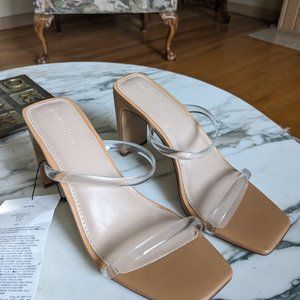 Strappy high heel Sandels